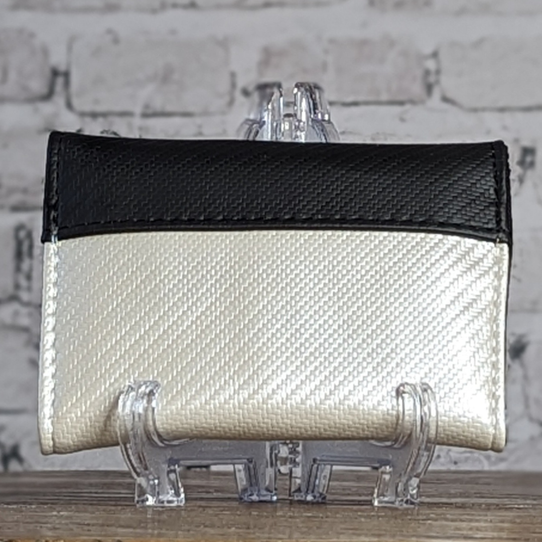 Daisy Wallet Pattern