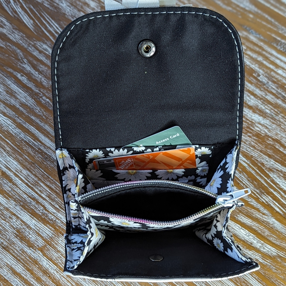 Daisy Wallet Pattern